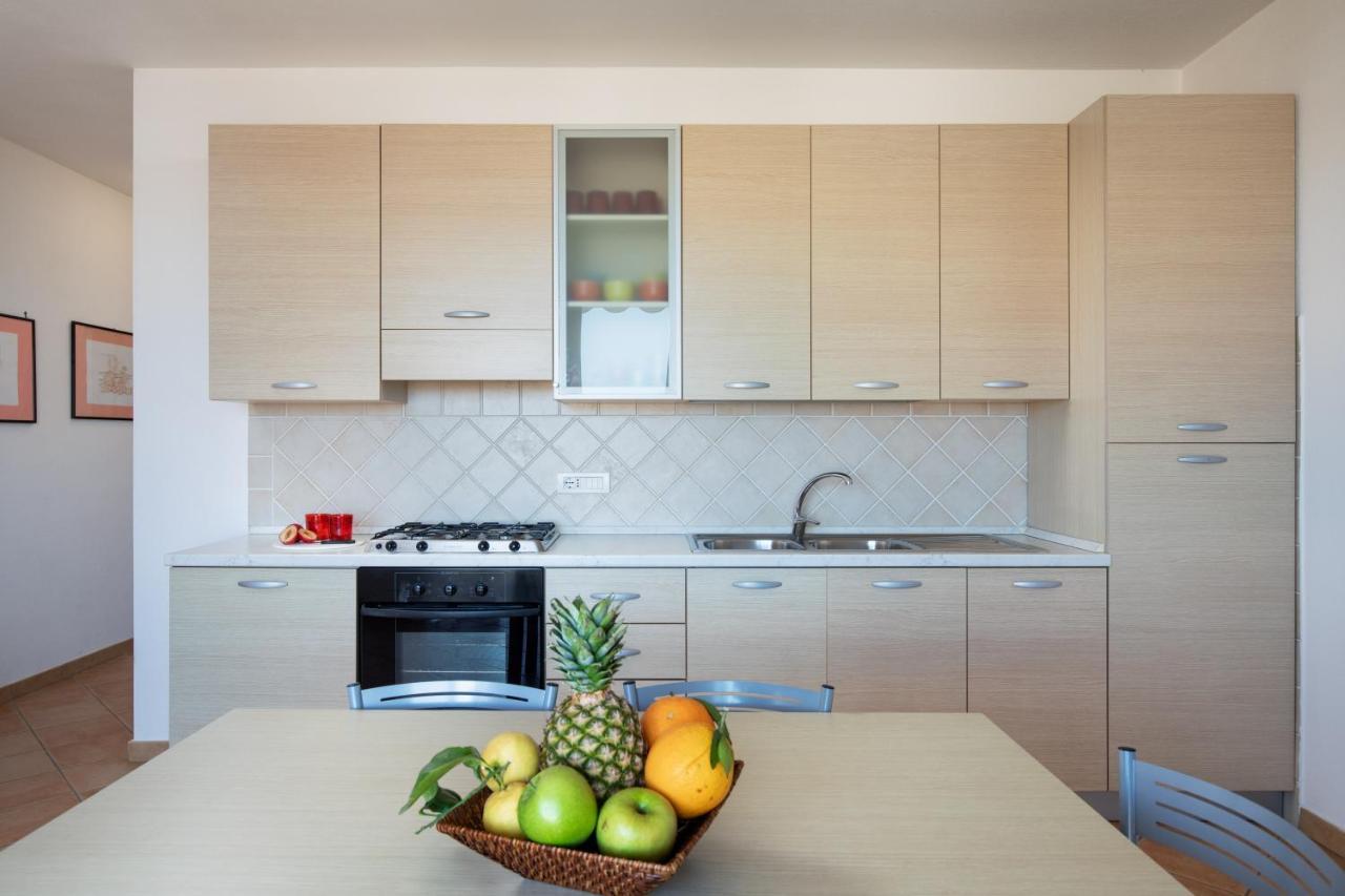 Homey Experience - Central Stay La Maddalena  Exterior photo